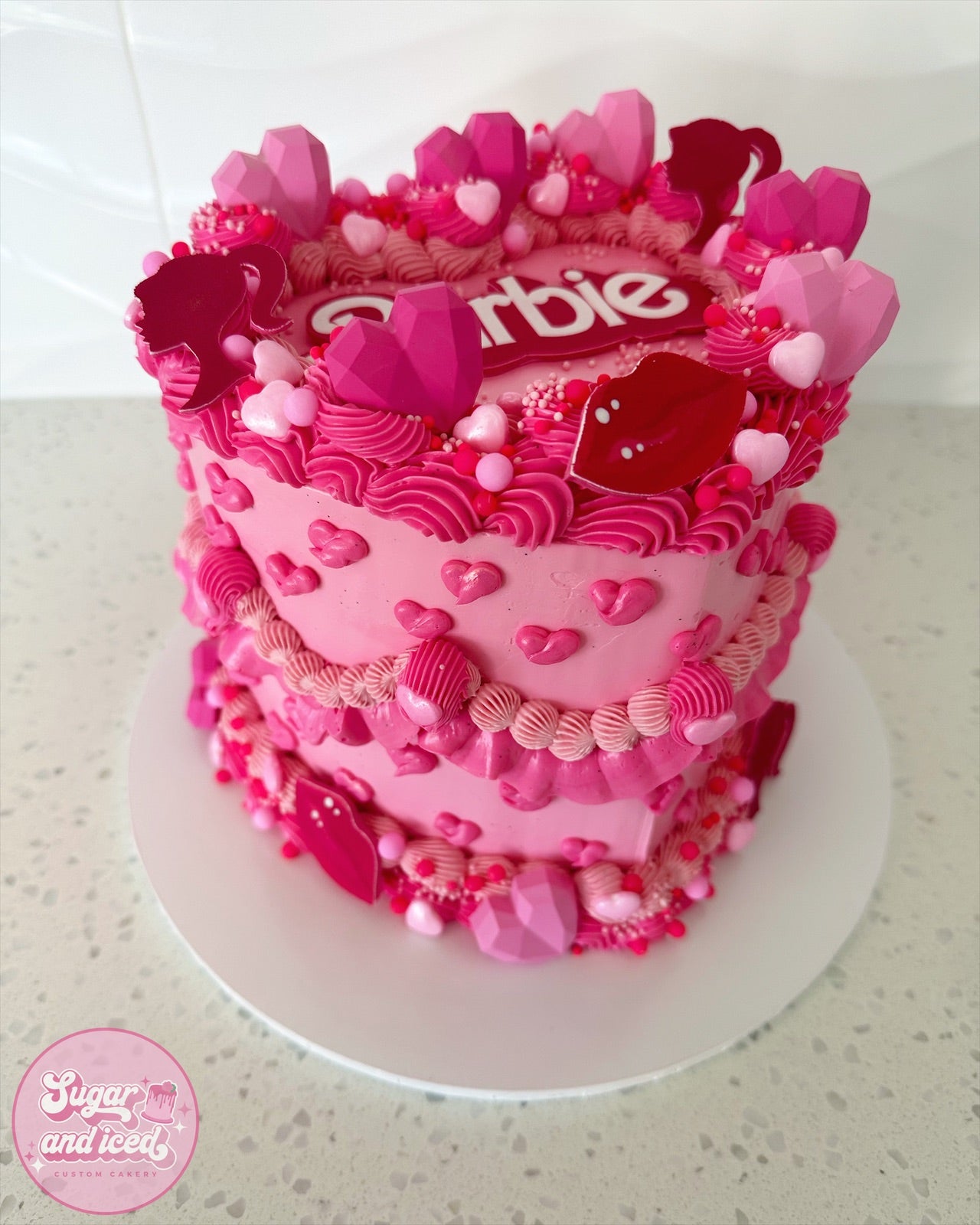 Deluxe Heart Cake