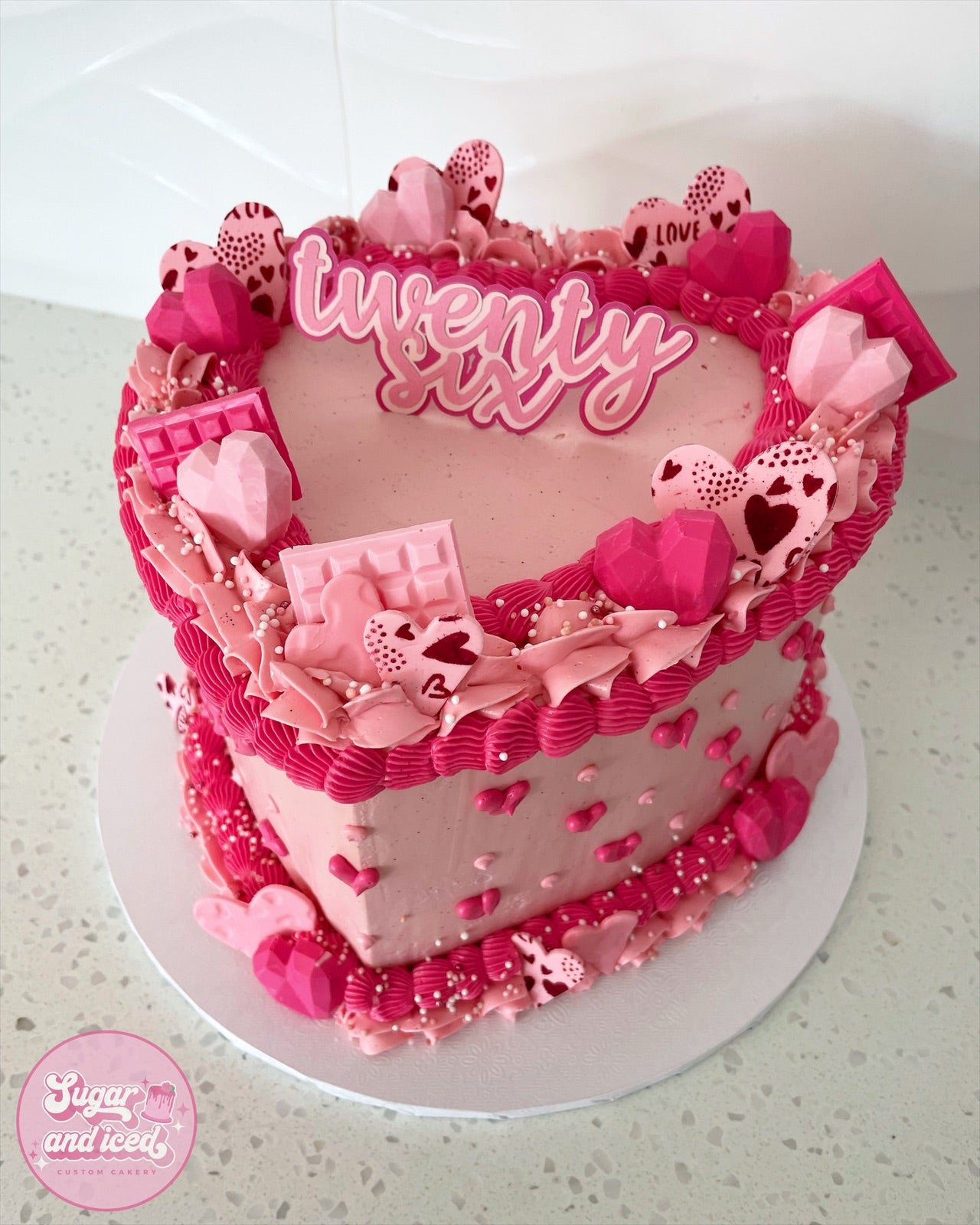 Deluxe Heart Cake